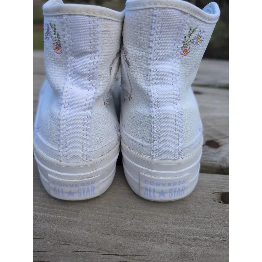 Converse Chuck Taylor White High Lift  Sneakers Floral Embroidery Women Sz  6.5 - Picture 3 of 9